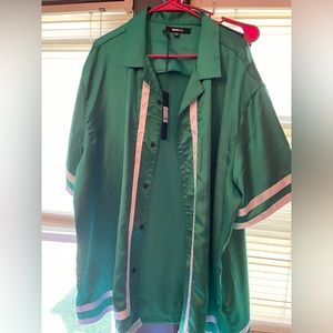 Men’s plus size silky dress shirt